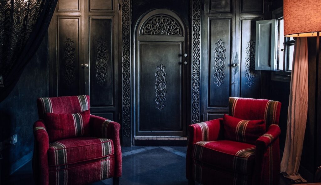 halloween-inspired-home-design-feat-image