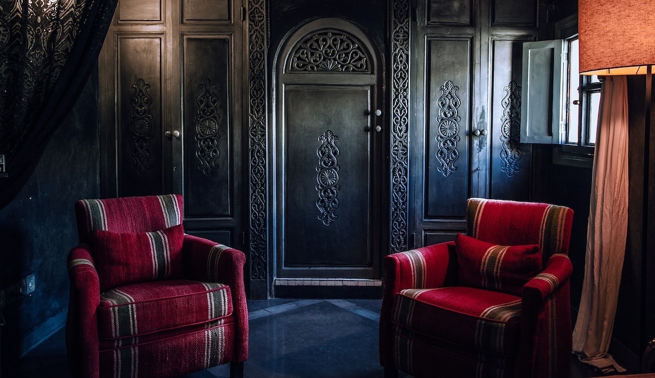 halloween-inspired-home-design-feat-image