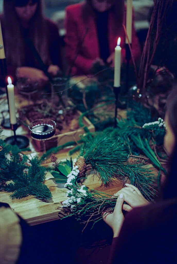 de winterzonnewende kransen maken