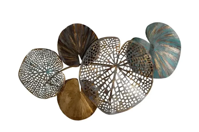 Metalen wanddecoratie 'Gilded Water Lilies'